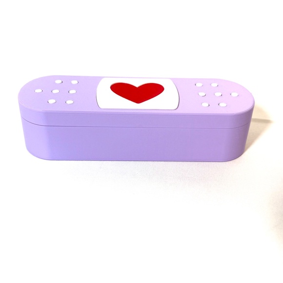 Bandage-Style Storage Case with Heart Design – Cute Lilac Organizer - Picture 4 of 9